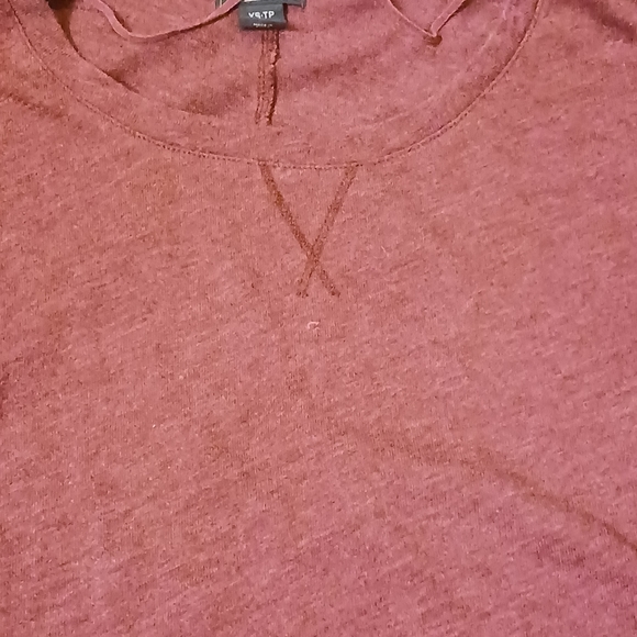 (XS) Roots shirt - Picture 2 of 5